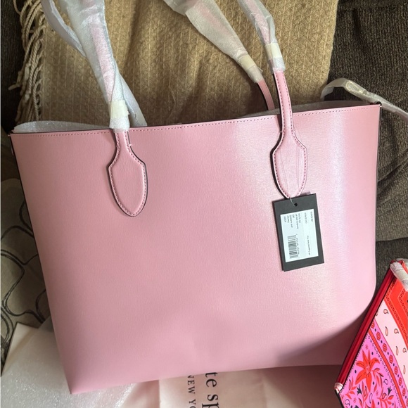 Authentic KATE SPADE Saffiano leather bandana print with wristlet tote bag - Picture 3 of 16